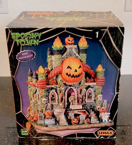 Lemax spooky town - spooky, crypt
