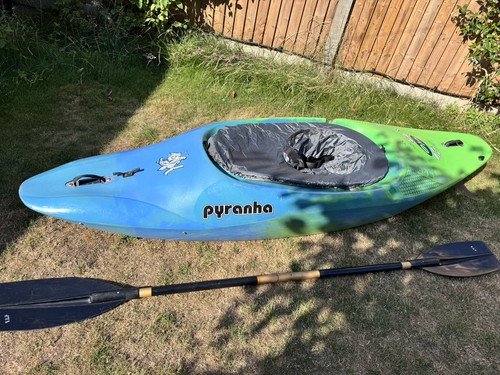 Pyranha 242 sit kayak - in,