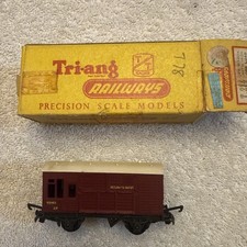 VINTAGE TRI-ANG RAILWAYS TT
