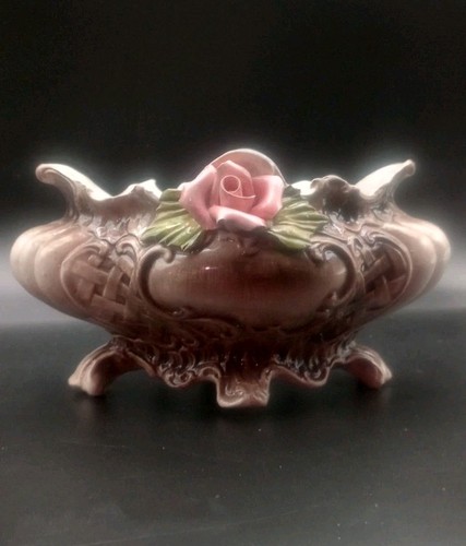 Vintage footed capodimonte - footed,