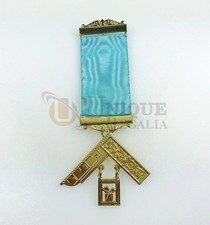 Masonic Craft Lodge Officer Past Master Breast Jewel BT097