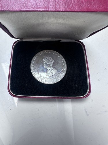 1977 queens silver - 1977,