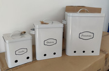 Kitchen Storage Tins Set –