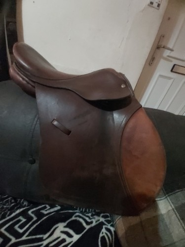 Inch pony saddle used - pony, but