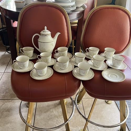 Royal doulton white - royal,