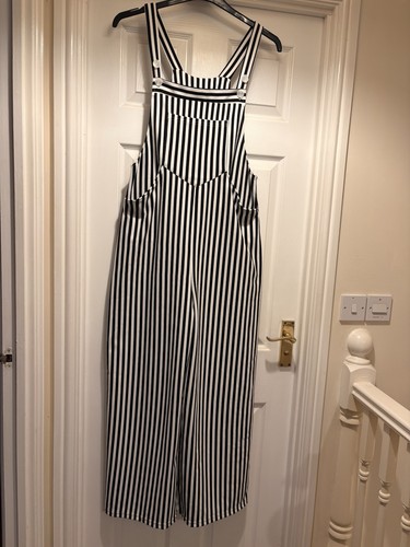 Ladies black and white stripe - black,