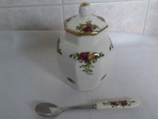 Royal Albert Old Country Roses