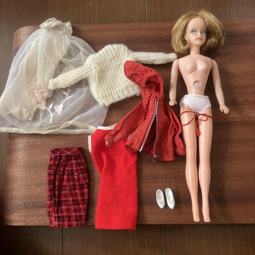 Vintage 1960s usa doll - 1960s,