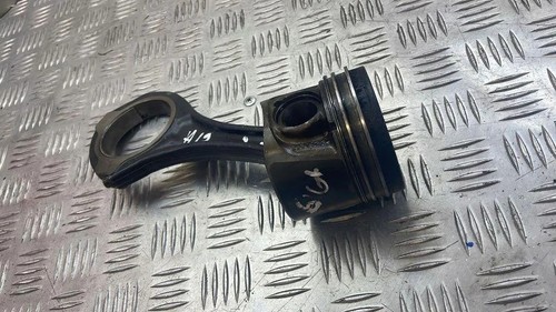 Mercedes benz w211 - e, piston