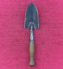 VINTAGE J. TYZACK & SON LONG HANDLED GARDEN TROWEL GARDENING OLD VINTAGE TOOLS