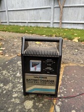 Halfords Battery Charger 10 Amp 6 & 12 Volt