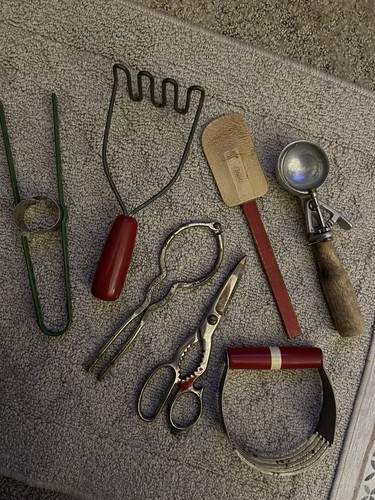 Vintage kitchen utensils lot - vintage,
