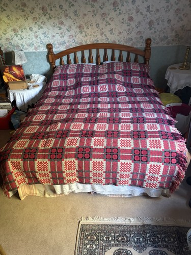 Welsh blanket derw made - welsh,