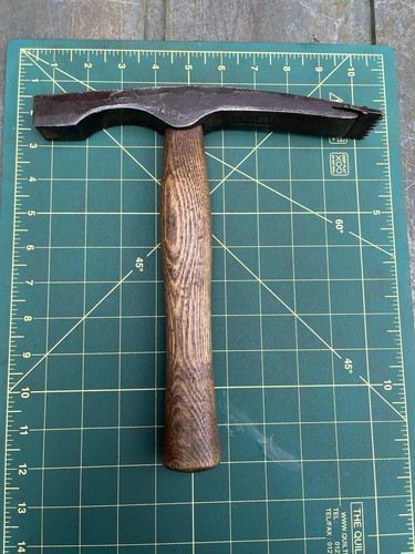 Vintage brades brick - brades, hammer