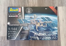 Revell (05651) 25th