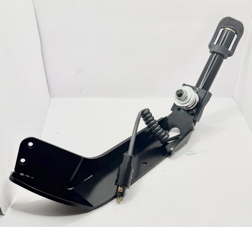 Cnh bracket beacon post - r,