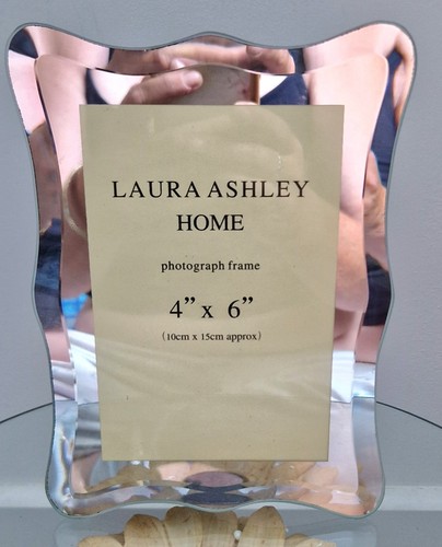 Laura ashley wavy glass photo - laura,