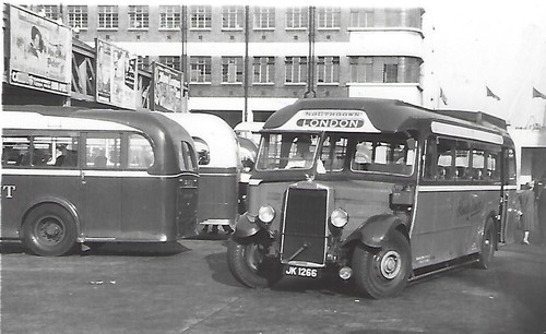 Bus photo jk1266 southdown - photo:,