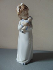 Nao by Lladro 1107. "We're