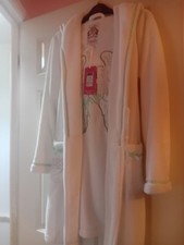 LIPSY DRESSING GROWN XSMALL