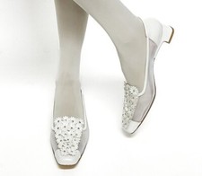 White Low Heel Leather Shoes -