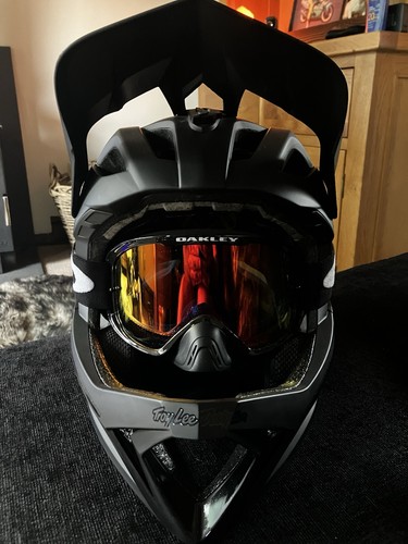 Troy lee designs stage helmet - troy,