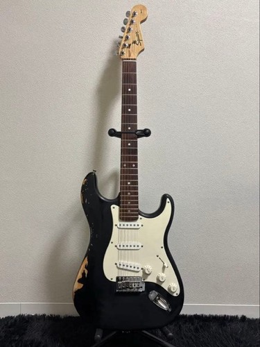 Squier fender stratocaster - by,