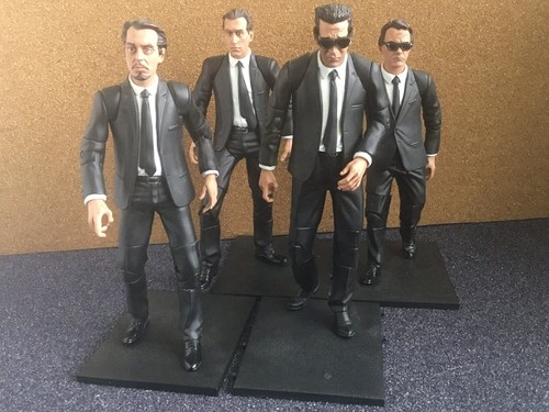Mezco reservoir dogs - reservoir,