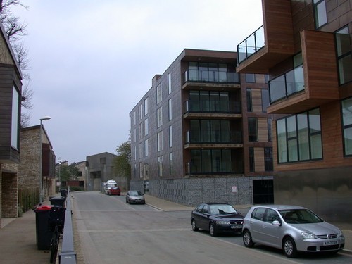 Photo 6x4 the oak - the, building