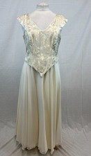 Oceanna Vintage Ivory Wedding