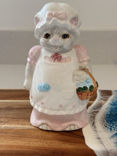 Vintage cottagecore ceramic - vintage,