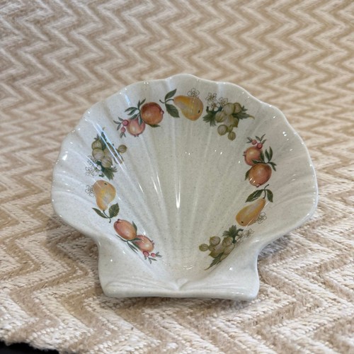 Quince wedgewood shell - wedgewood,