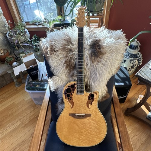 Ovation collectors series - collectors',