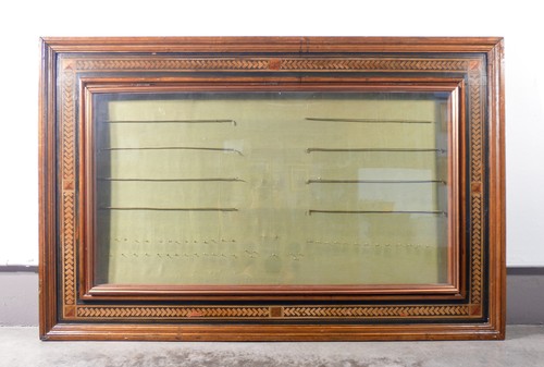 Large wall display case - wall,