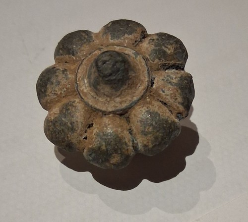 Pewter tobacco box - a, handle