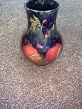 SUPERB WILLIAM MOORCROFT POMEGRANATE  VASE 17.5cm Signed