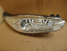 20E585062B Front Right Halogen