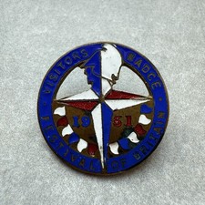 Vintage festival of Great Britain 1951 visitors, original enamel lapel badge.