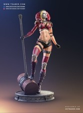 Harley Quinn Statue