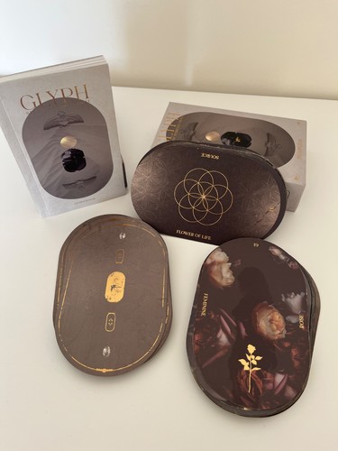 Glyph sacred symbols - , oracle