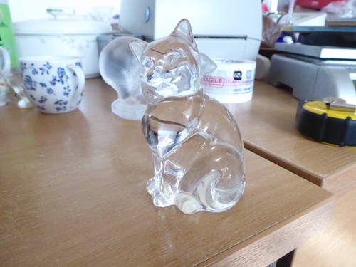 Collectors cat paperweight - collectors,