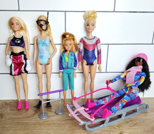 Barbie dolls bundle - barbie,