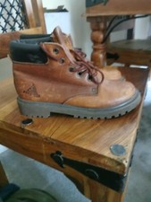 Prospecta Leather Boots Size
