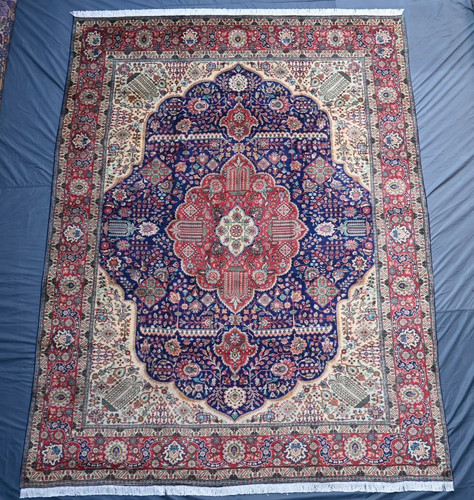 285 370cm collectors item - 285,