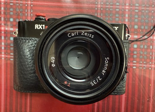 Sony cyber shot rx1r 4mp - cyber-shot, 42.4mp