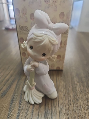 Precious moments isn she - moments,
