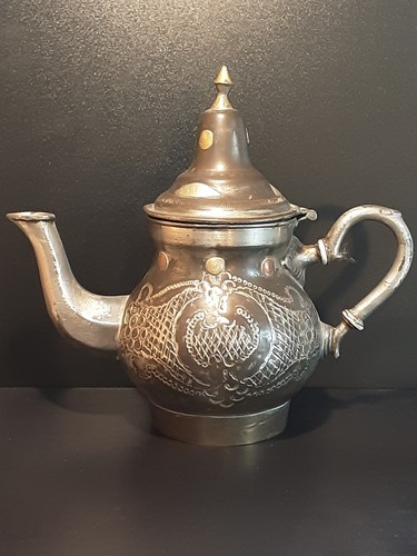 Antique moroccan theieres - an,