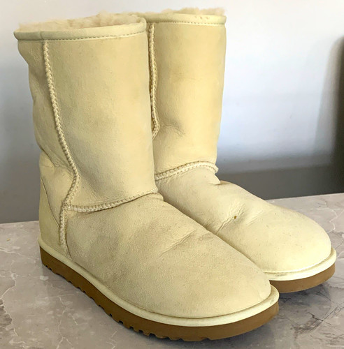 Ugg beige suede sheepskin - beige,