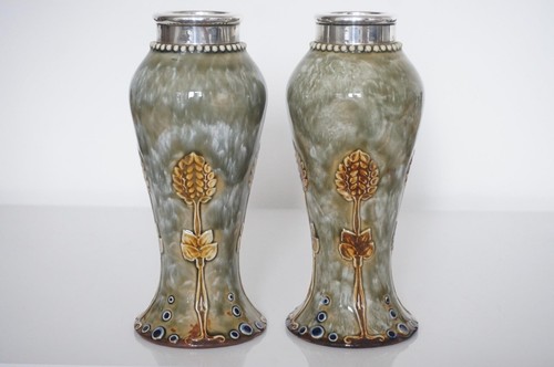 Pair royal doulton lambeth - pair,