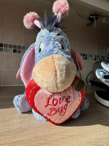 Disney store exclusive limited - exclusive,